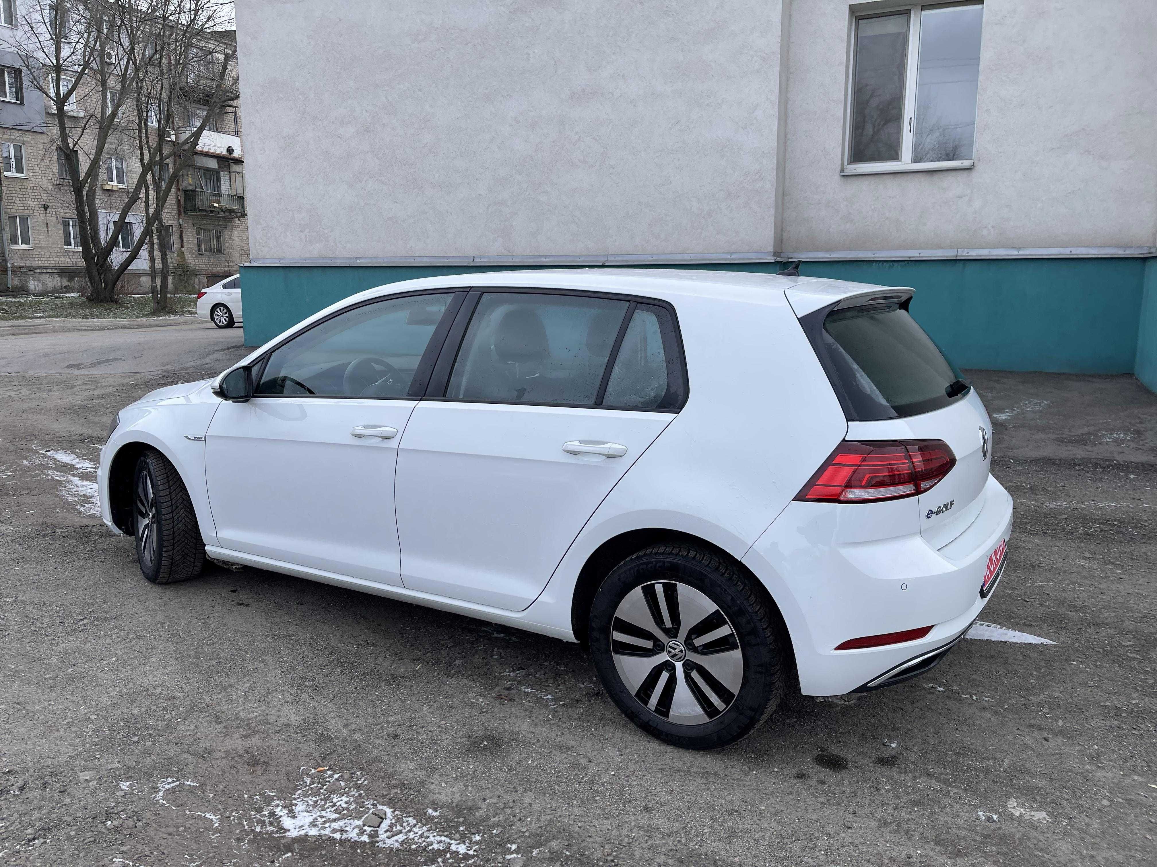 Авто Volkswagen e golf 2020