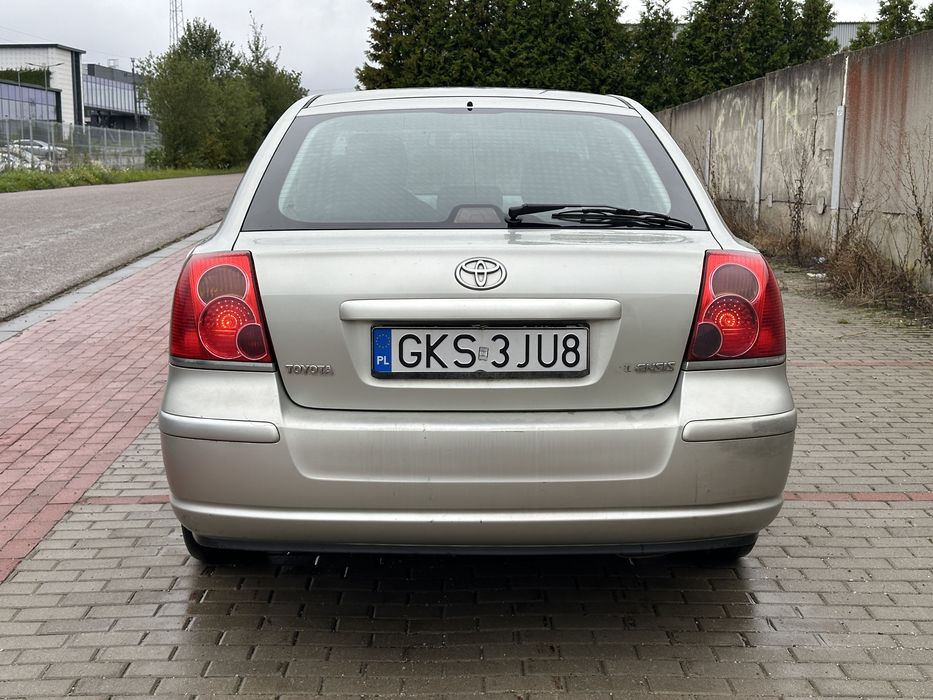 Toyota Avensis T25 Sedan 2.0 Diesel, klimatyzacja, bez korozji!