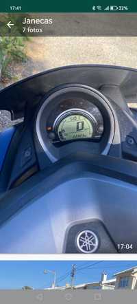 Moto Yamaha NMAX 125