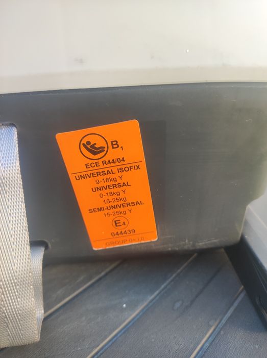 Vendo cadeira auto Chicco com isofix