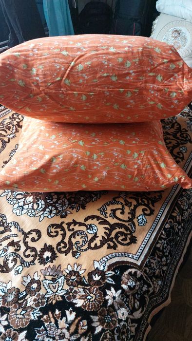 Продаю подушки пух гусиный б/у