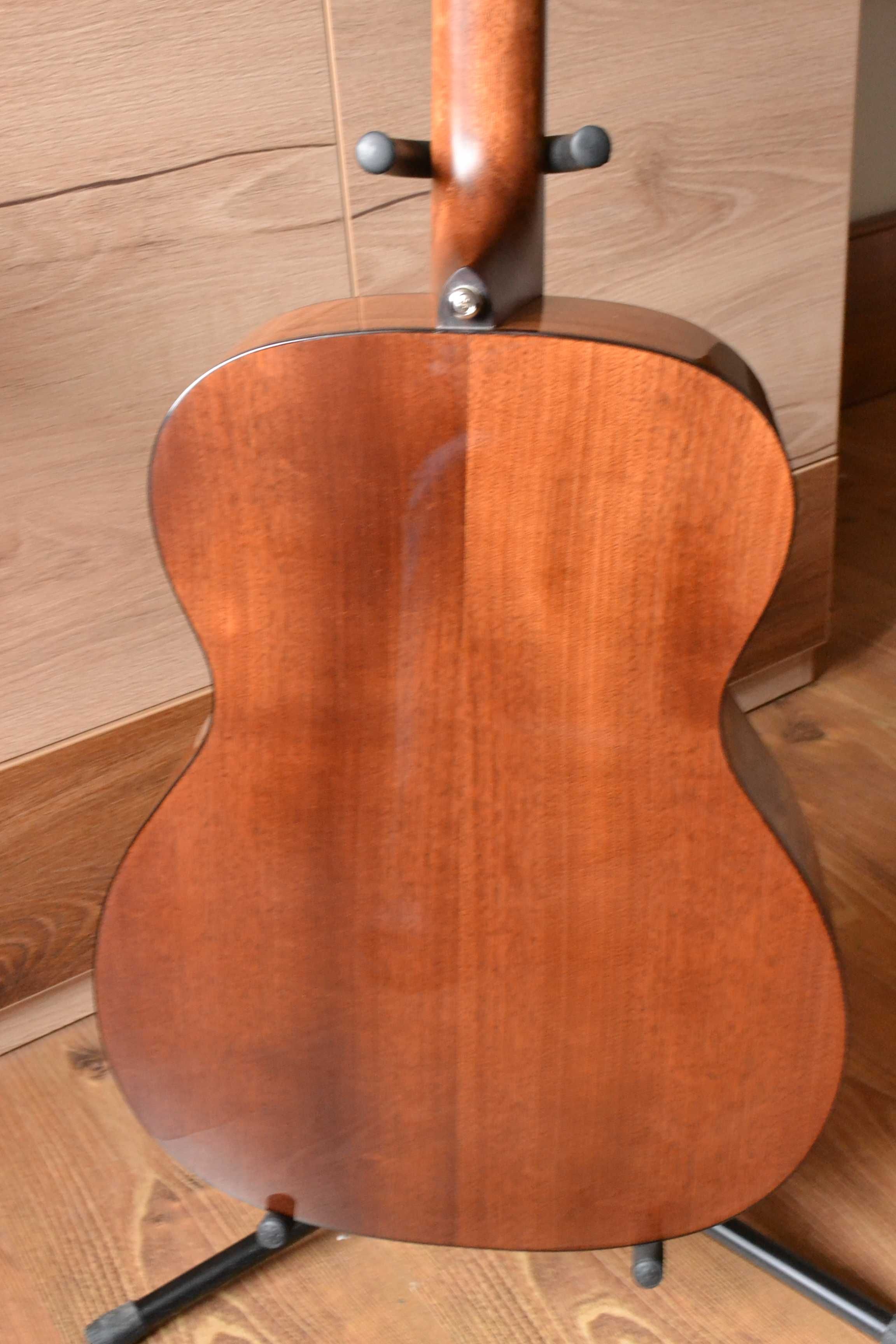 Gitara akustyczna Framus