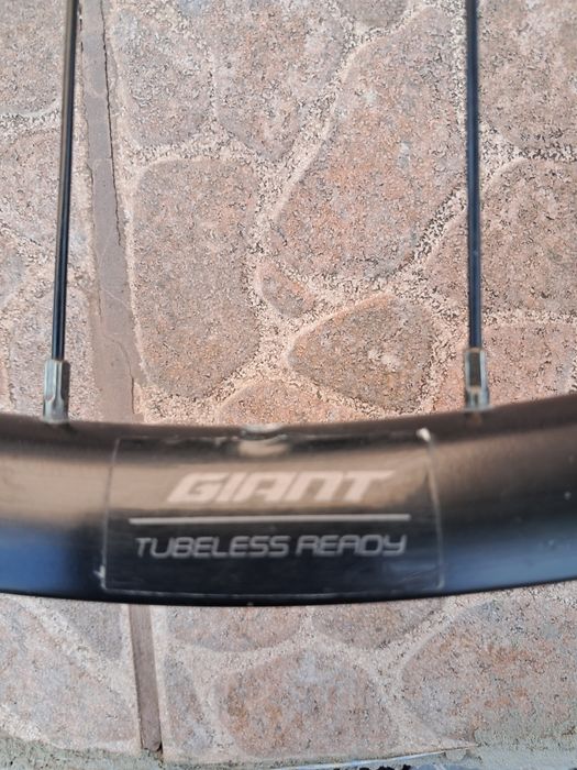 Вилсет 28" Giant SX2 Tubeless Ready, 28 спиц