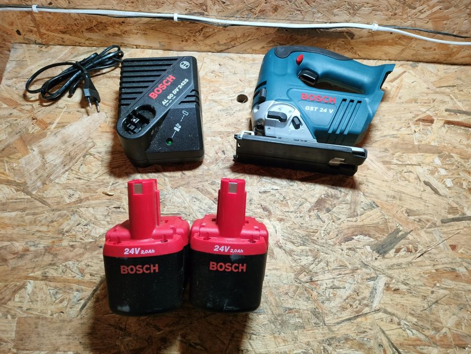 Wyrzynarka Bosch 24V zestaw wyrzynarka z akumulatorami i ładowarka Bos