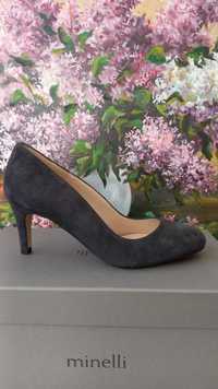 Туфли  женские р.37 кожа (замш) синие фирма MINELLI испания