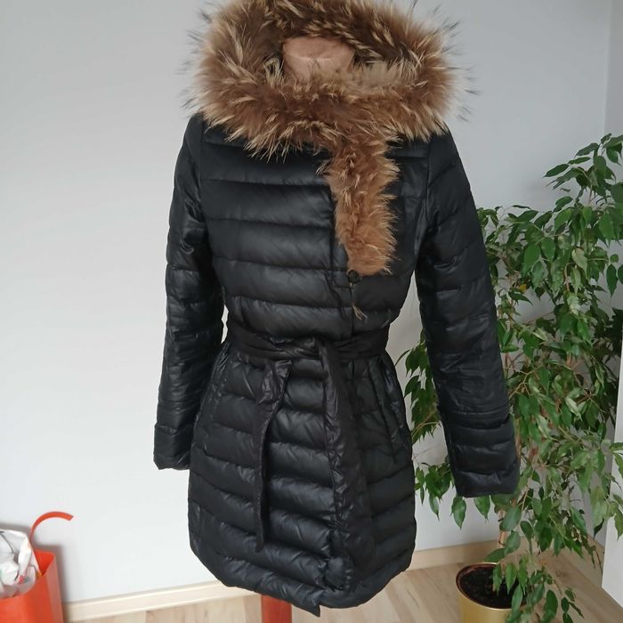 Pikowana puchowa czarna kurtka Ochnik XS S