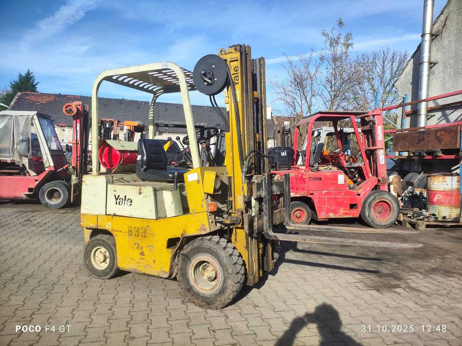 Wózek Widłowy Yale 1,6 Tony Triplex Wolny Skok Przesuw Toyota Linde