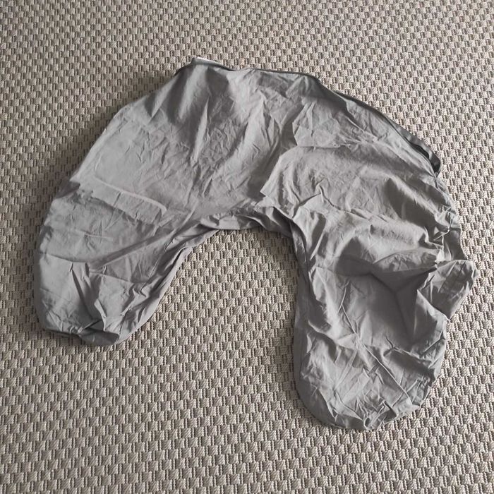 Almofada de amamentação – LEN (IKEA) - cinza