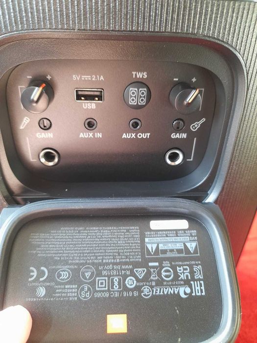 Głośnik JBL Partybox 110