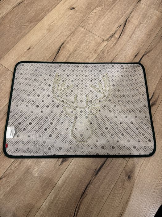 Piekny dywanik lazienkowy