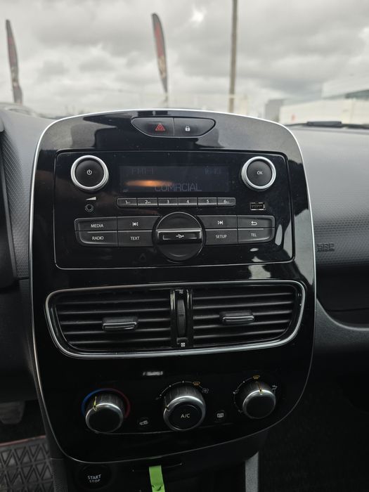 RENAULT  CLIO 1.5 DCI ZEN