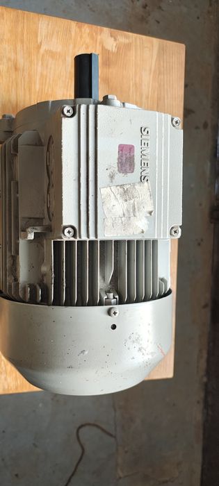 Silnik elektryczny łapowy Siemens 4KW