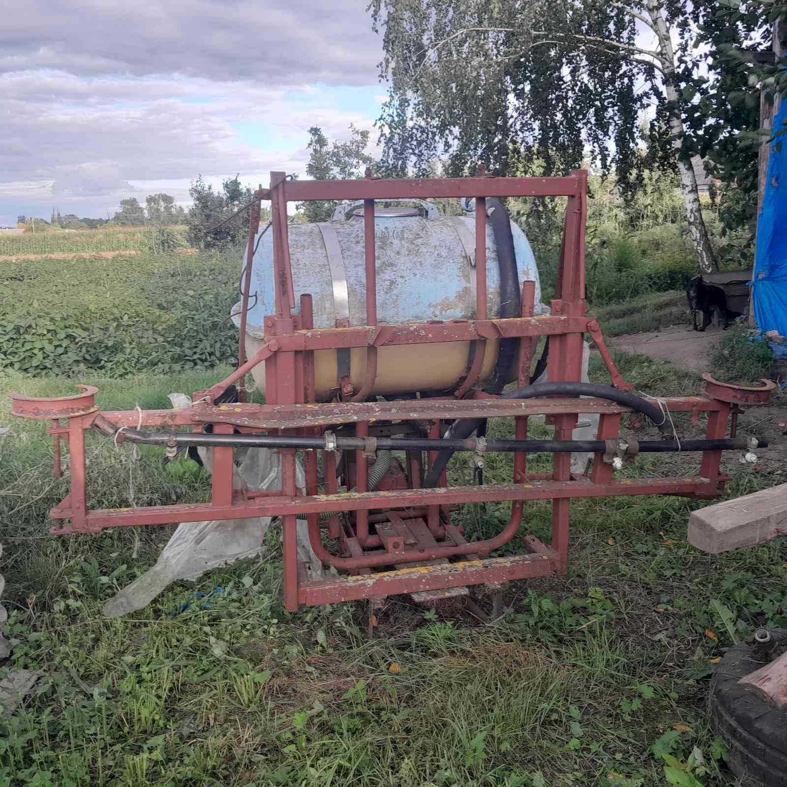 Оприскувач навісний