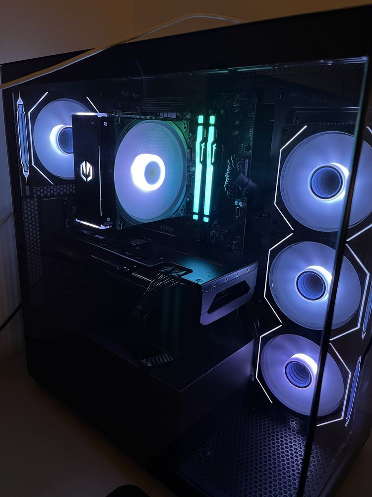 Komputer stacjonarny - komputer gamingowy RX7800XT / AMD Ryzen 5 7500F
