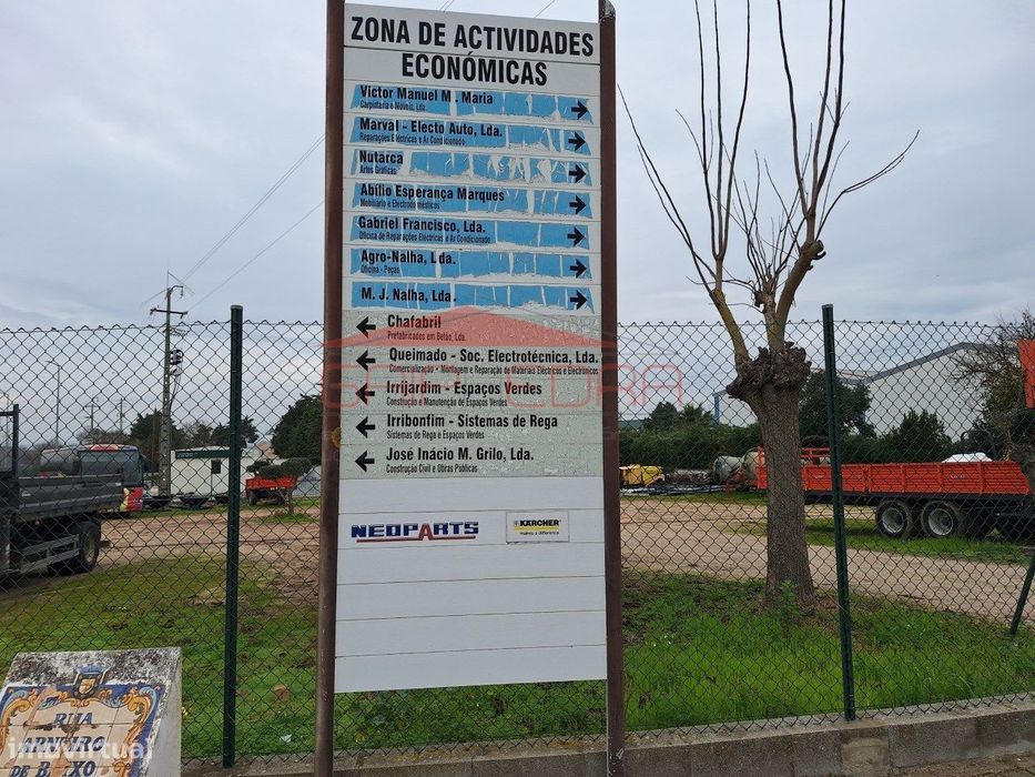 Armazém para comércio ou indústria zona atividades Chamusca Santarém