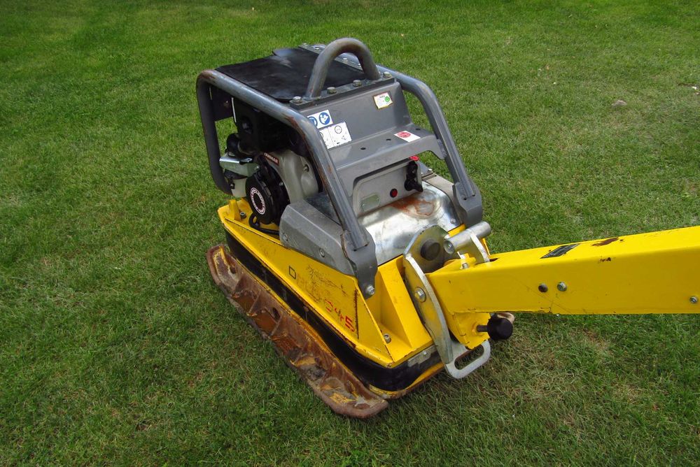 Zagęszczarka  Wacker DPU 4045 Rozruch elektryczny 380kg  super stan