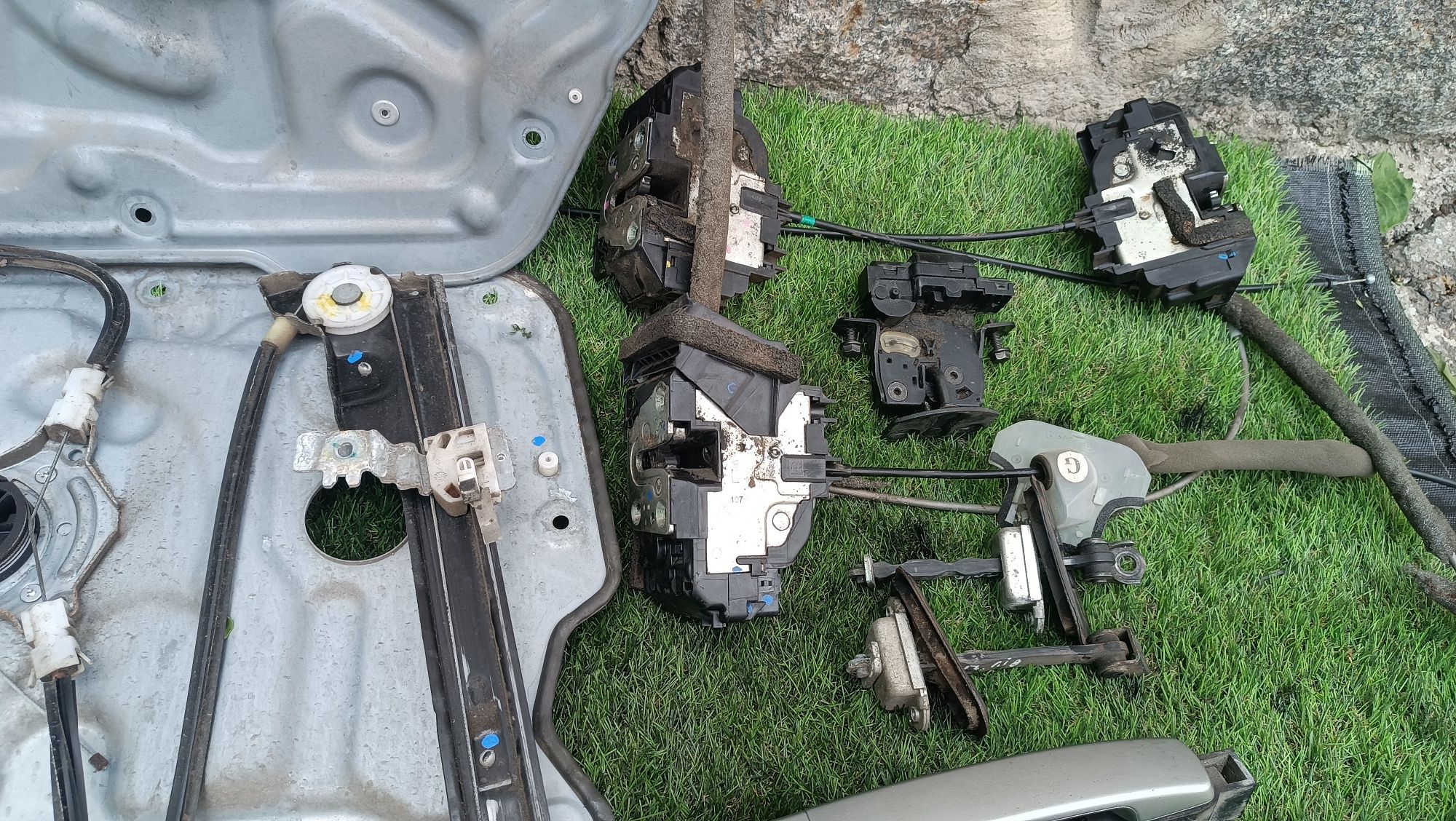 Склопідйомник замок дверей nissan qashqai j10 ручки