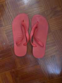 Havaianas vermelhas