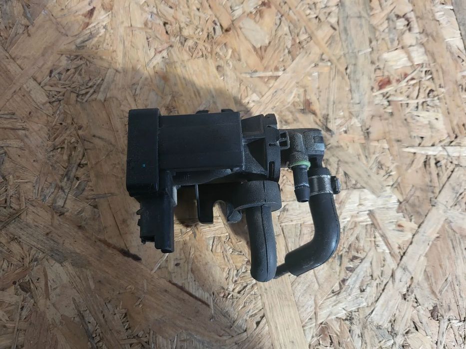 Zawór podciśnienia Peugeot Citroen 1.6 E HDI