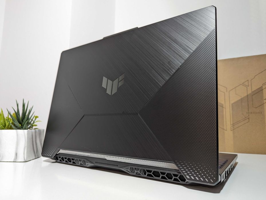 LAPTOP GAMINGOWY Asus TUF F15 NVidia GeForce RTX Intel Core komputer