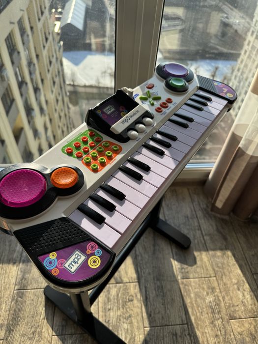 Детский игрушечный синтезатор Simba