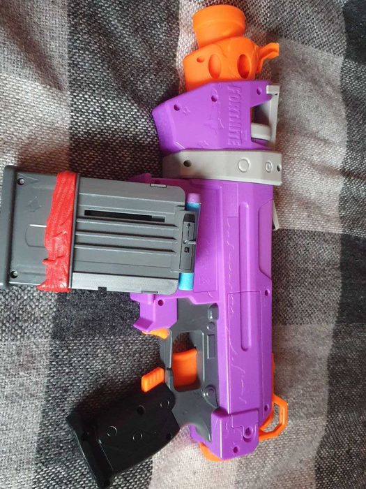 Пістолет Nerf Fortnite + 20 патронів + пістолет Nerf Rival