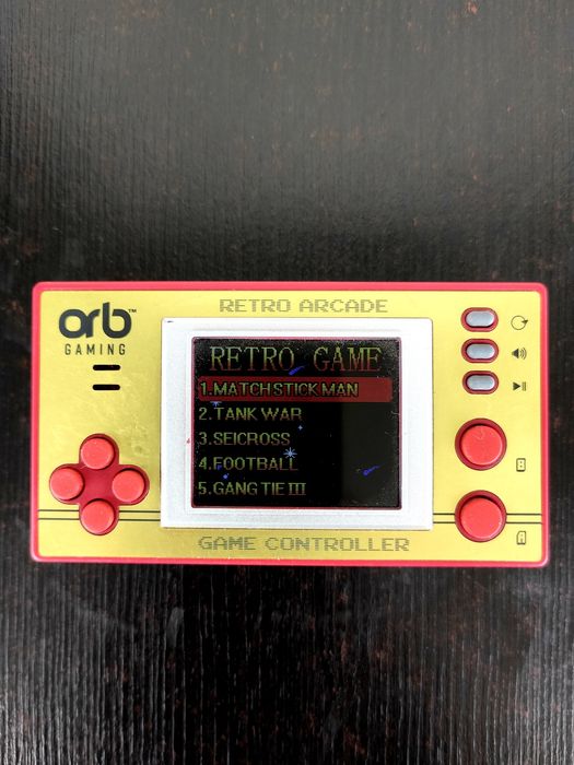 Mini Retro Games Console.