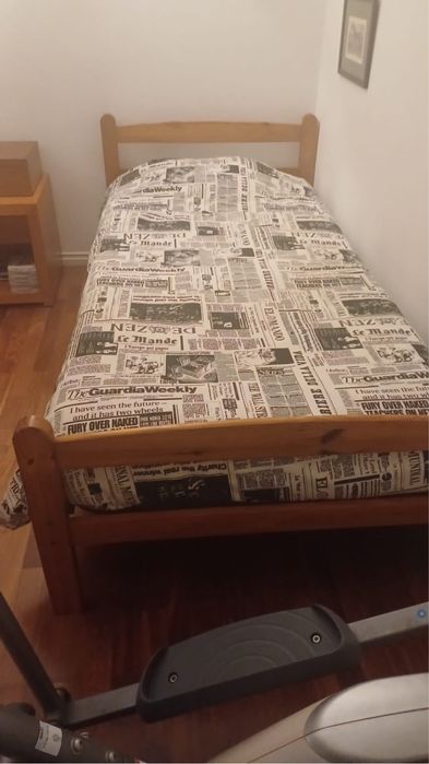 Cama solteiro em madeira