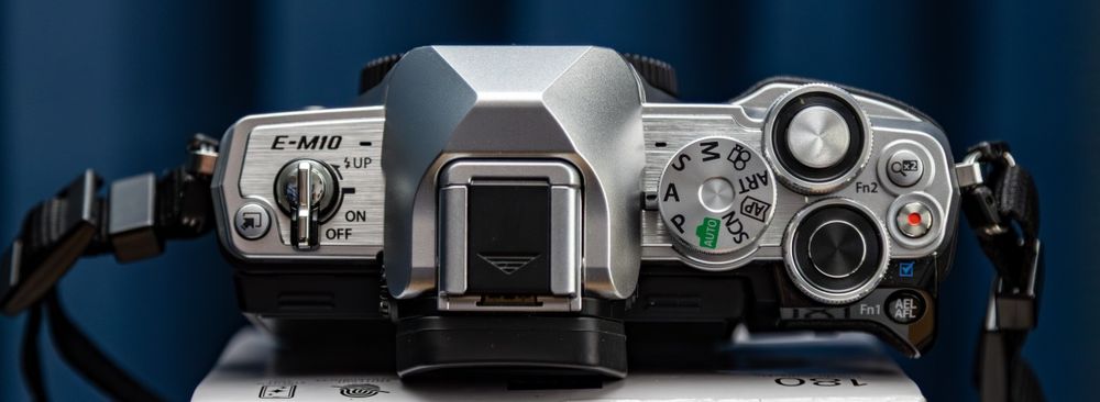 Olympus OMD em-10 mkIIIs+Zuiko 14-150