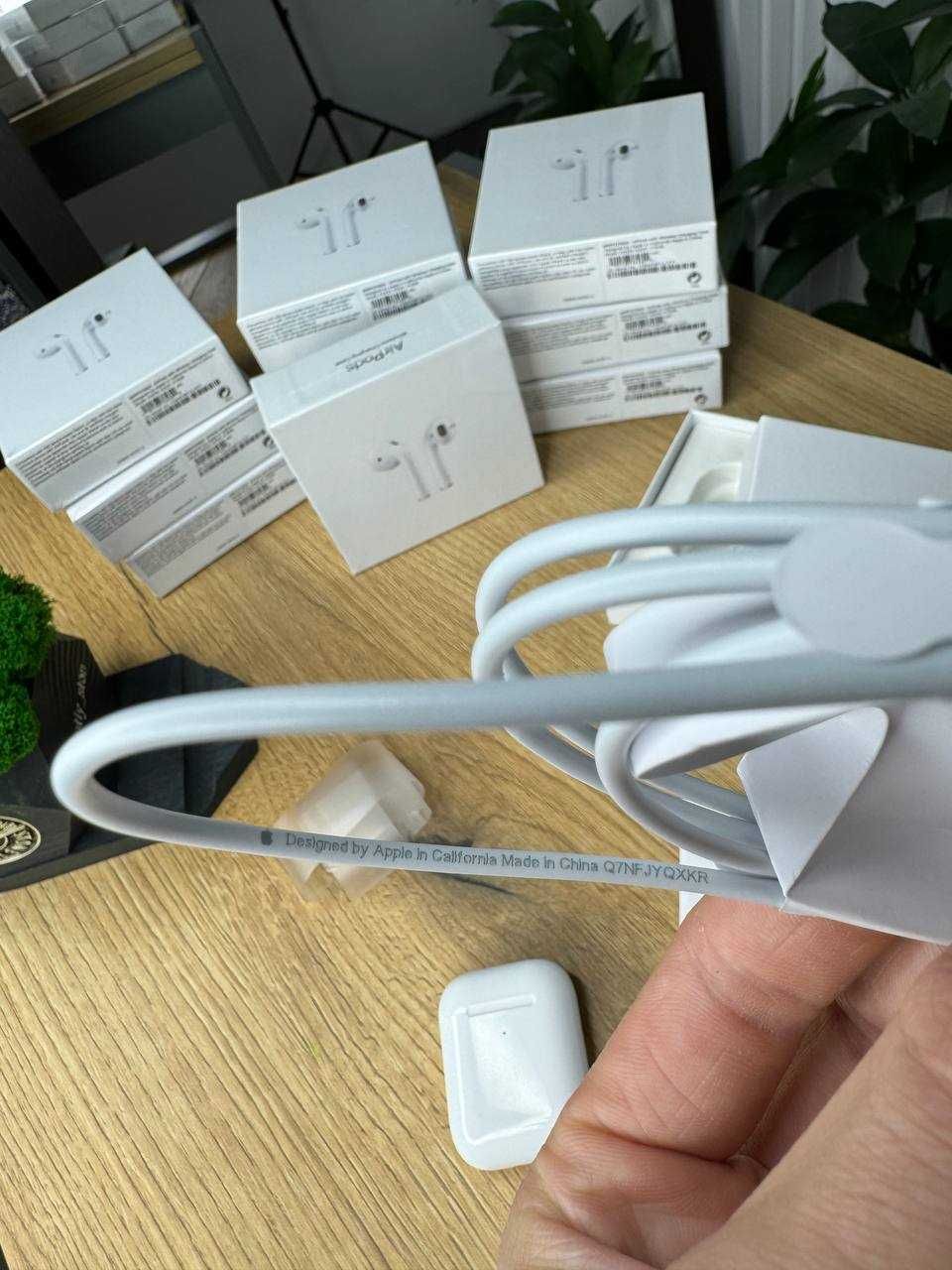 APPLE Airpods  2