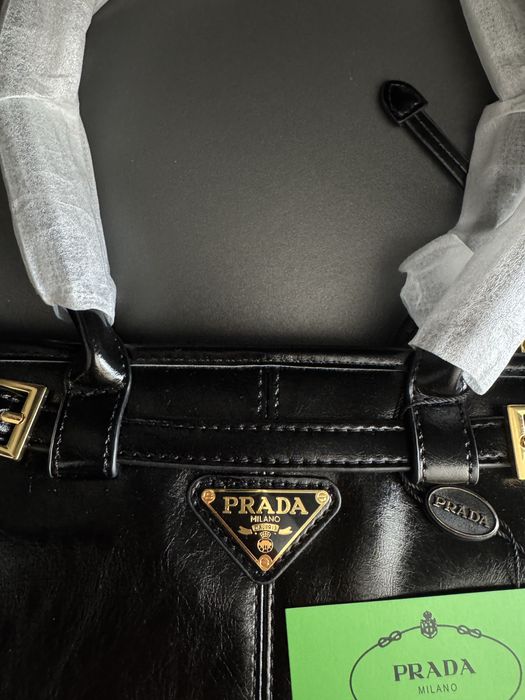 Сумка Prada Soft Lux Hobo