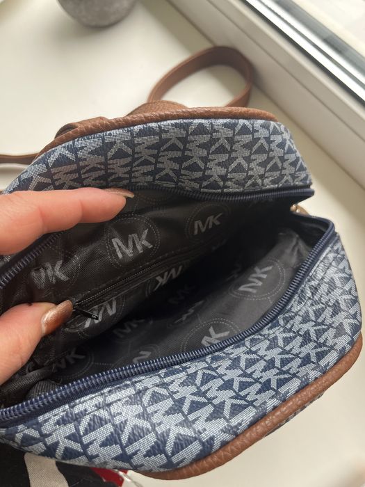 Рюкзак Michael Kors та різні сумки