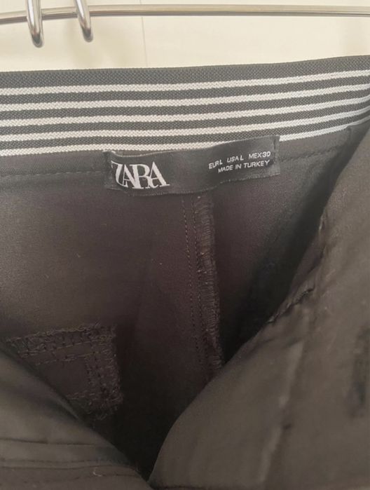 ZARA - Calças Clássicas/Executivas Pretas | Tam. L
