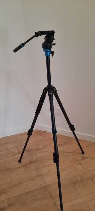 Tripé BENRO Single Tube Pro