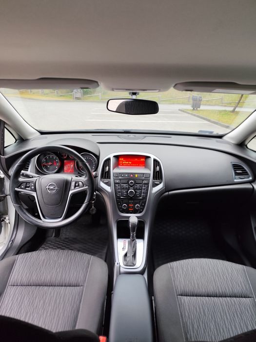 Opel Astra  J 1,6 benzyna /lpg