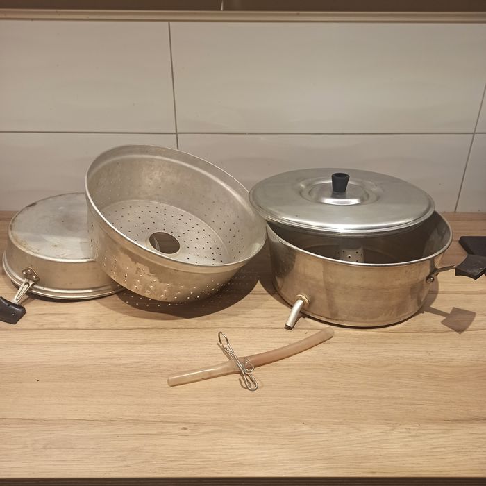 Sokownik parowy na owoce sok aluminiowy PRL