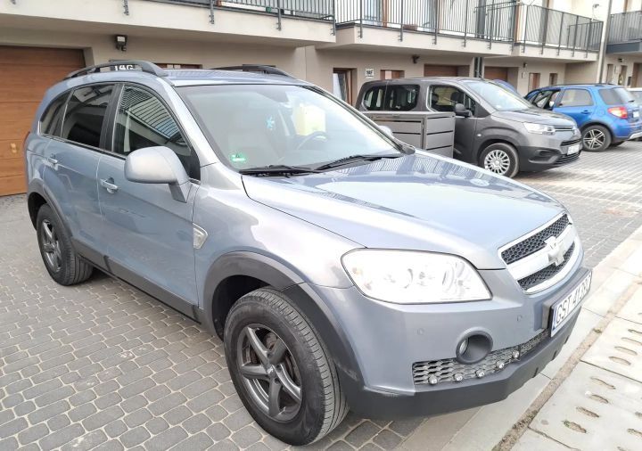 Chevrolet Captiva
2009 · 227 000 km · 2 405 cm3