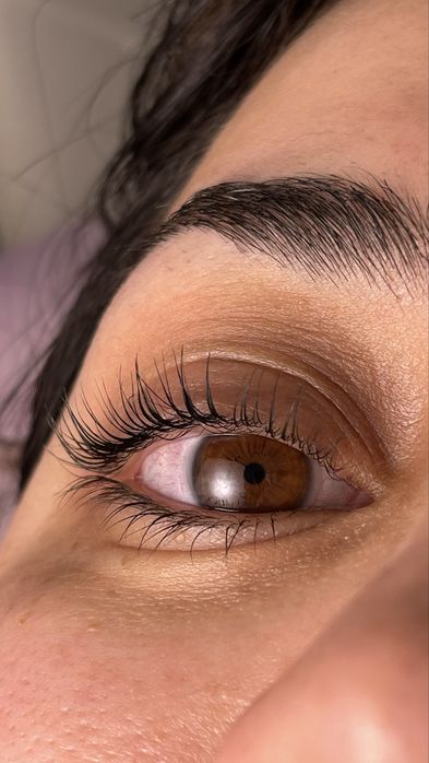 Ламінування вій та брів