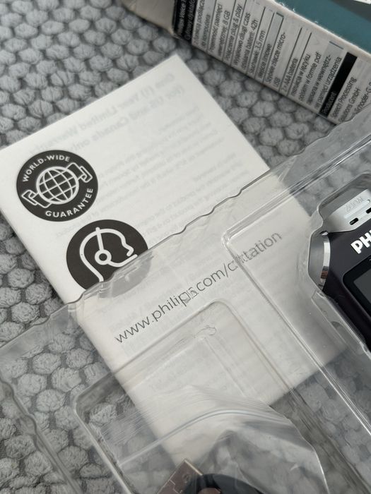 Продам аудіозаписувач PHILIPS (3 мікрофони)