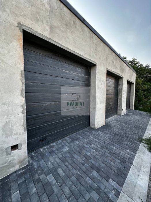 Продам новозбувані гаражі на мікрорайоні