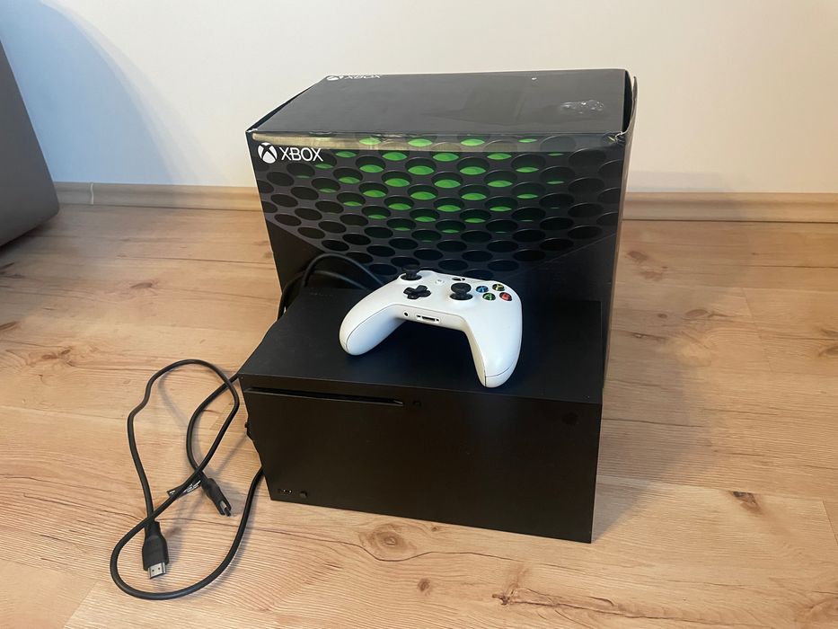 Xbox series X 1TB+ 4 gry polecam!!!
