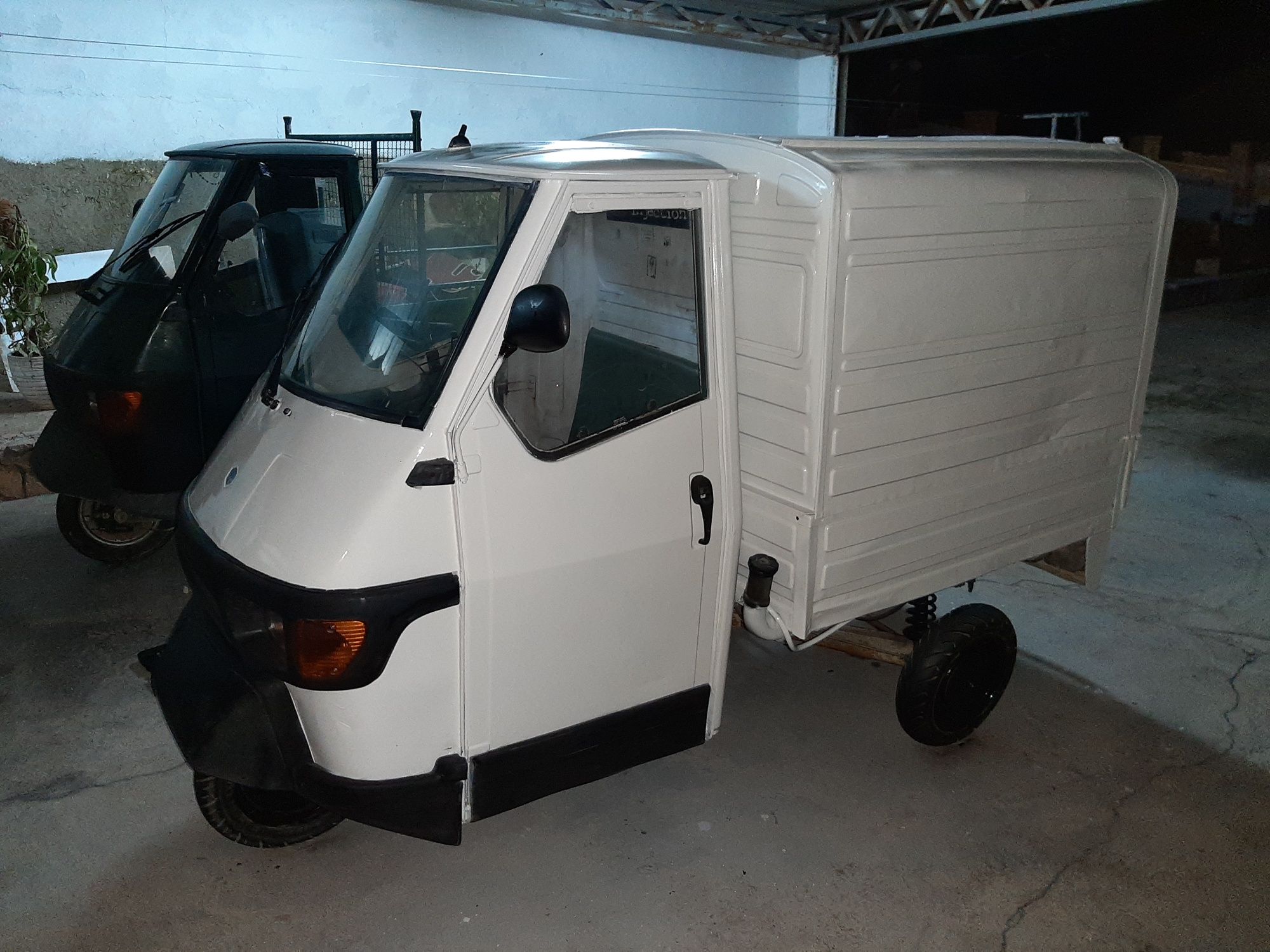 Ape 50 Piaggio triciclo motorizado