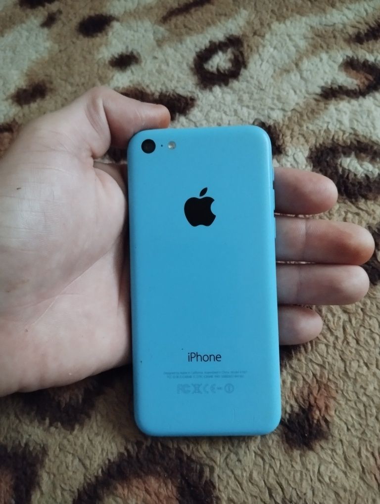 Sprzedam iPhone 5c