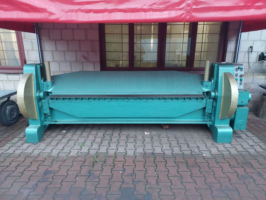 Zaginarka giętarka elektryczna do blachy 3 mm, L=2,5 m HZ 25