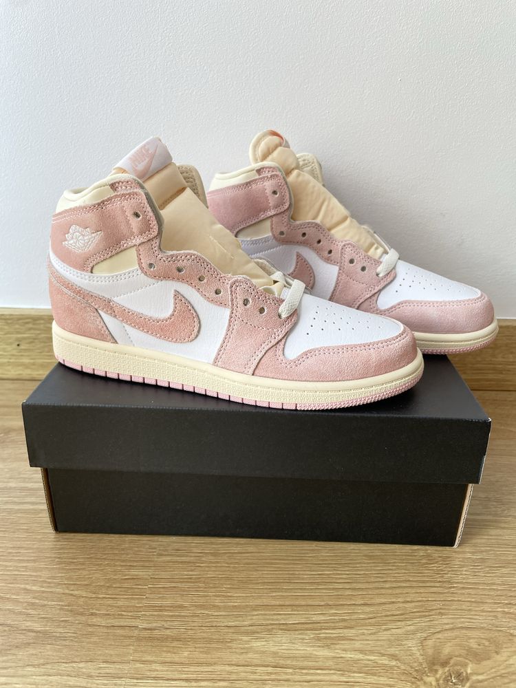 Air Jordan 1 High / Mid, Nike Dunk Low, Air Max 90 NRG, Yeezy 700.