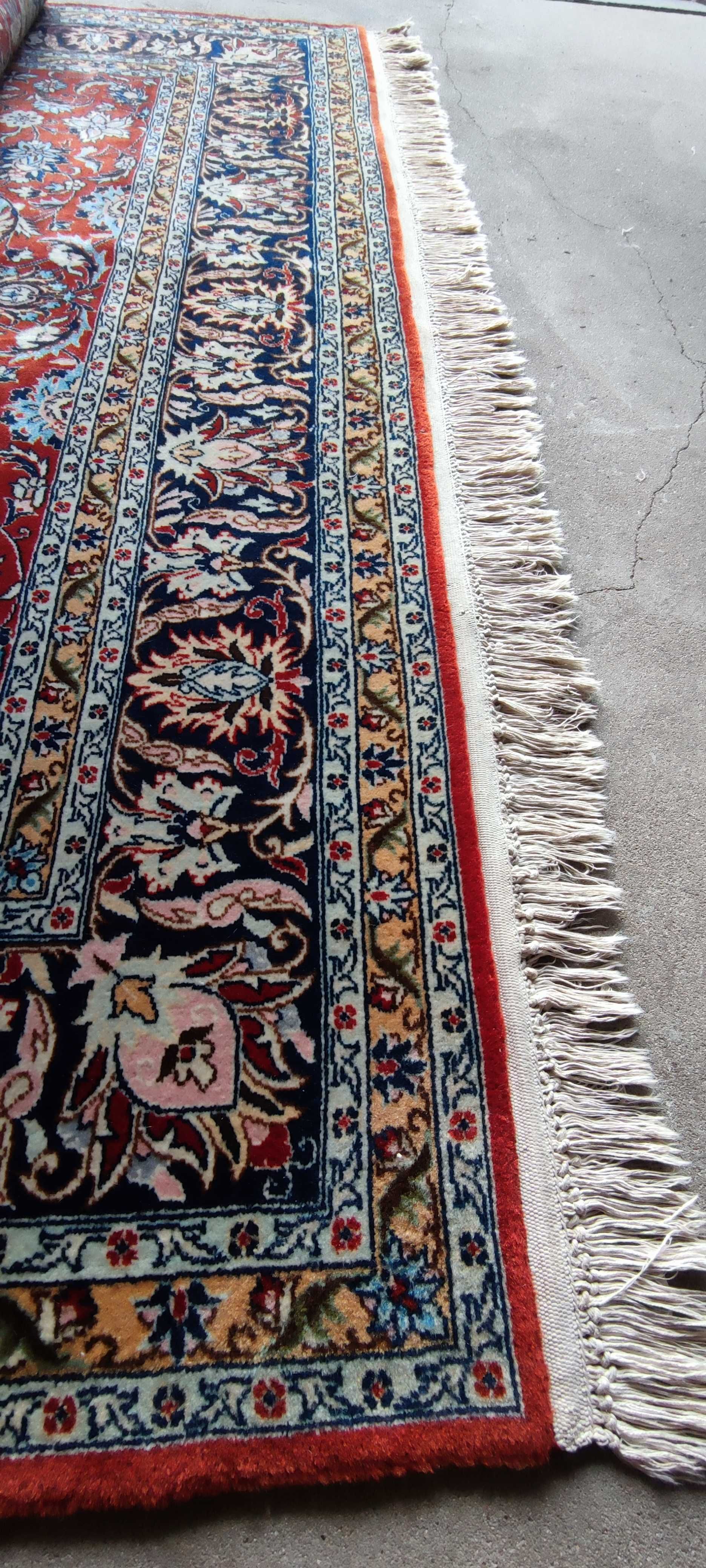 Orientalny dywan wełniany, ręcznie tkany 338/223