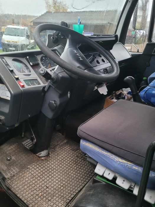 Man l2000 12.180 specjalne autolaweta pomoc drogowa