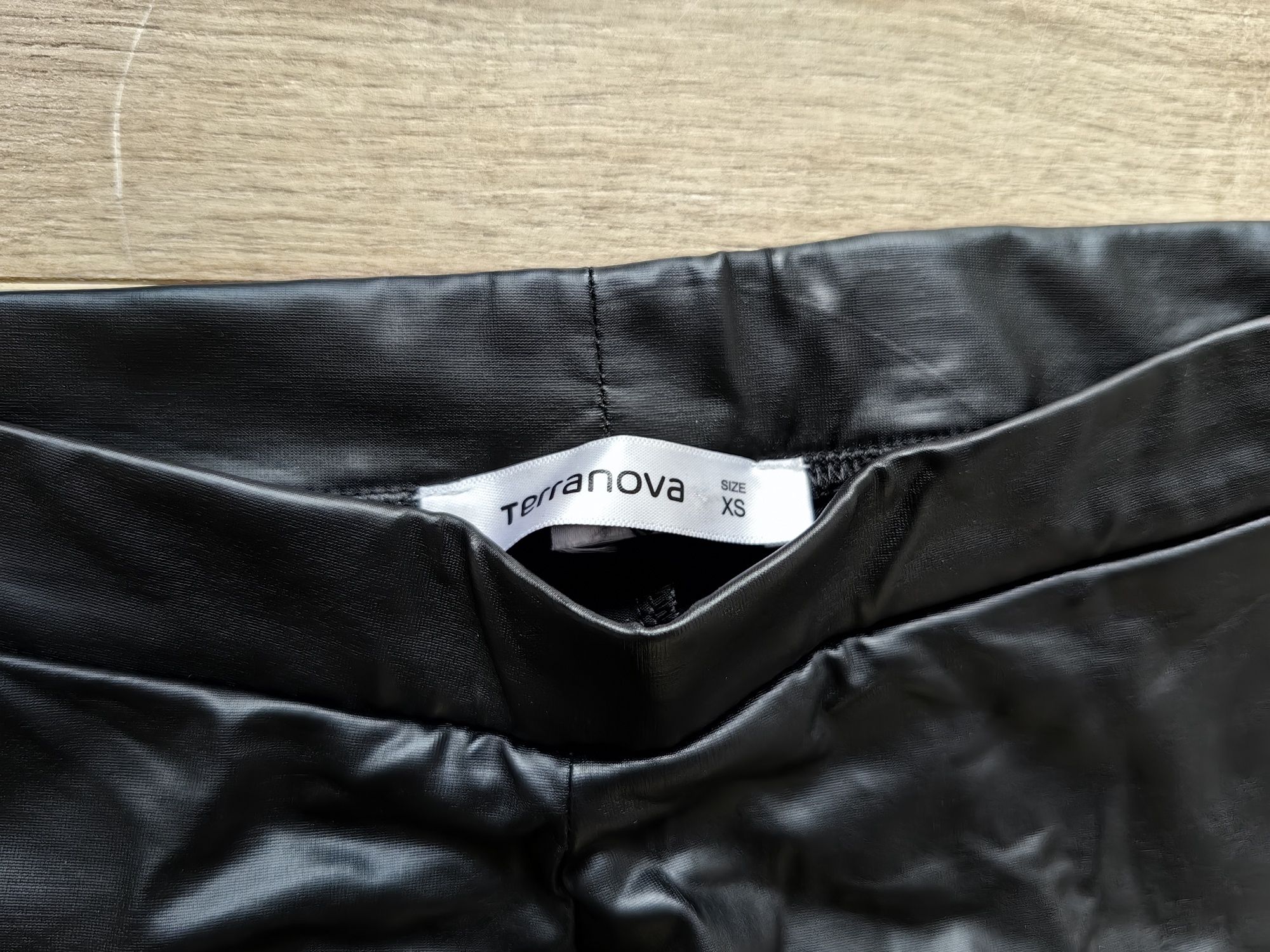 Spodnie ecoskóra skaj XS Terranova