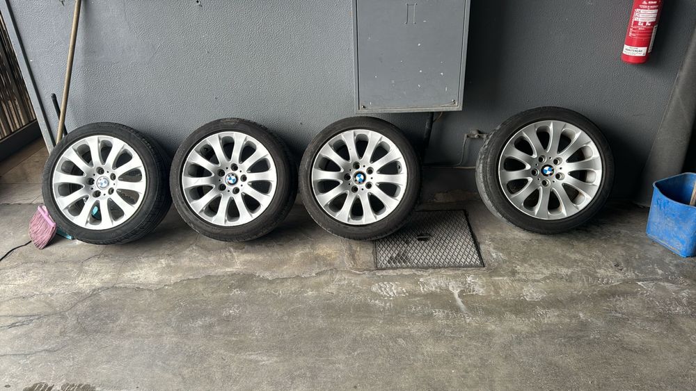 4 jantes bmw 17 5x120 Originais com pneus