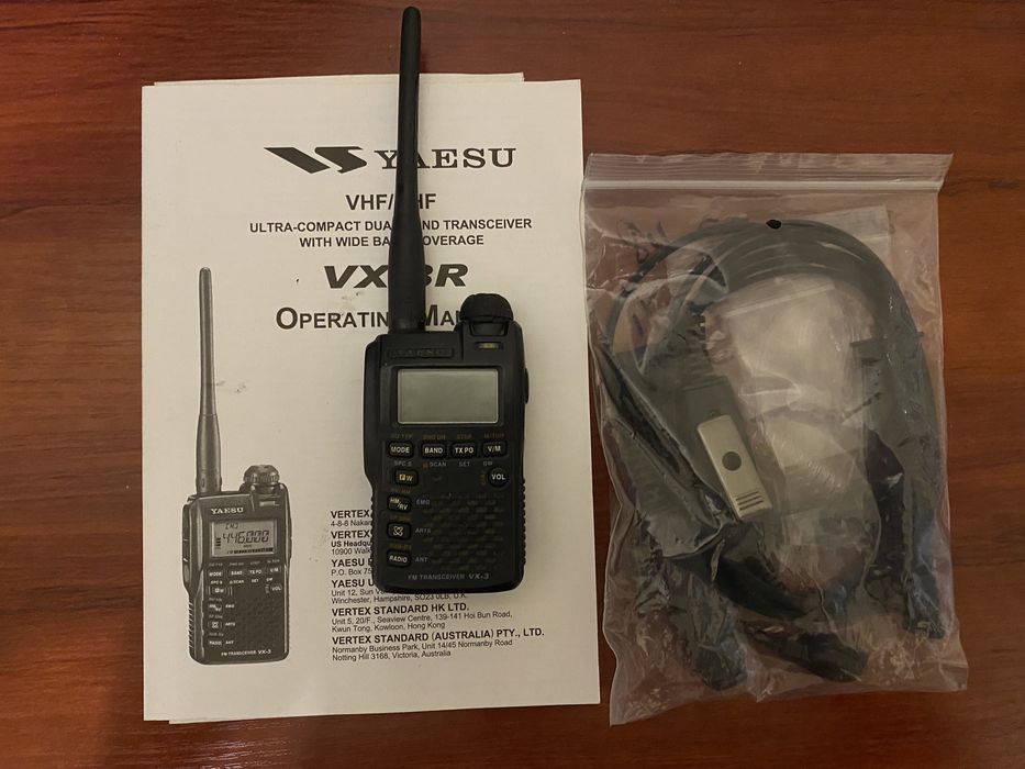 Рація Yaesu VX-3R